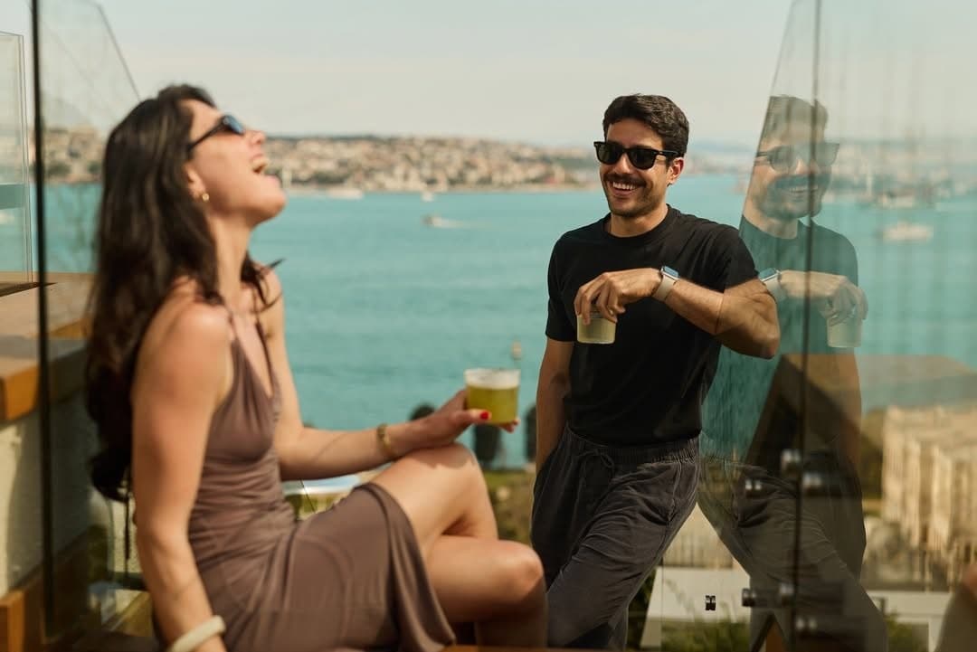 16 Roof, Swissotel The Bosphorus dining atmosphere