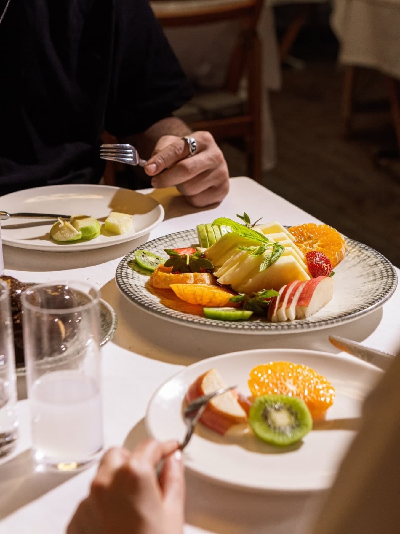 Akbaba’lı Meyhane, Asmalımescit dining atmosphere