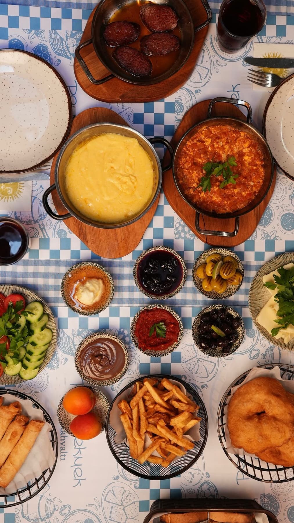 Carmenta Kahvaltı Cafe — Sinanpaşa, İstanbul
