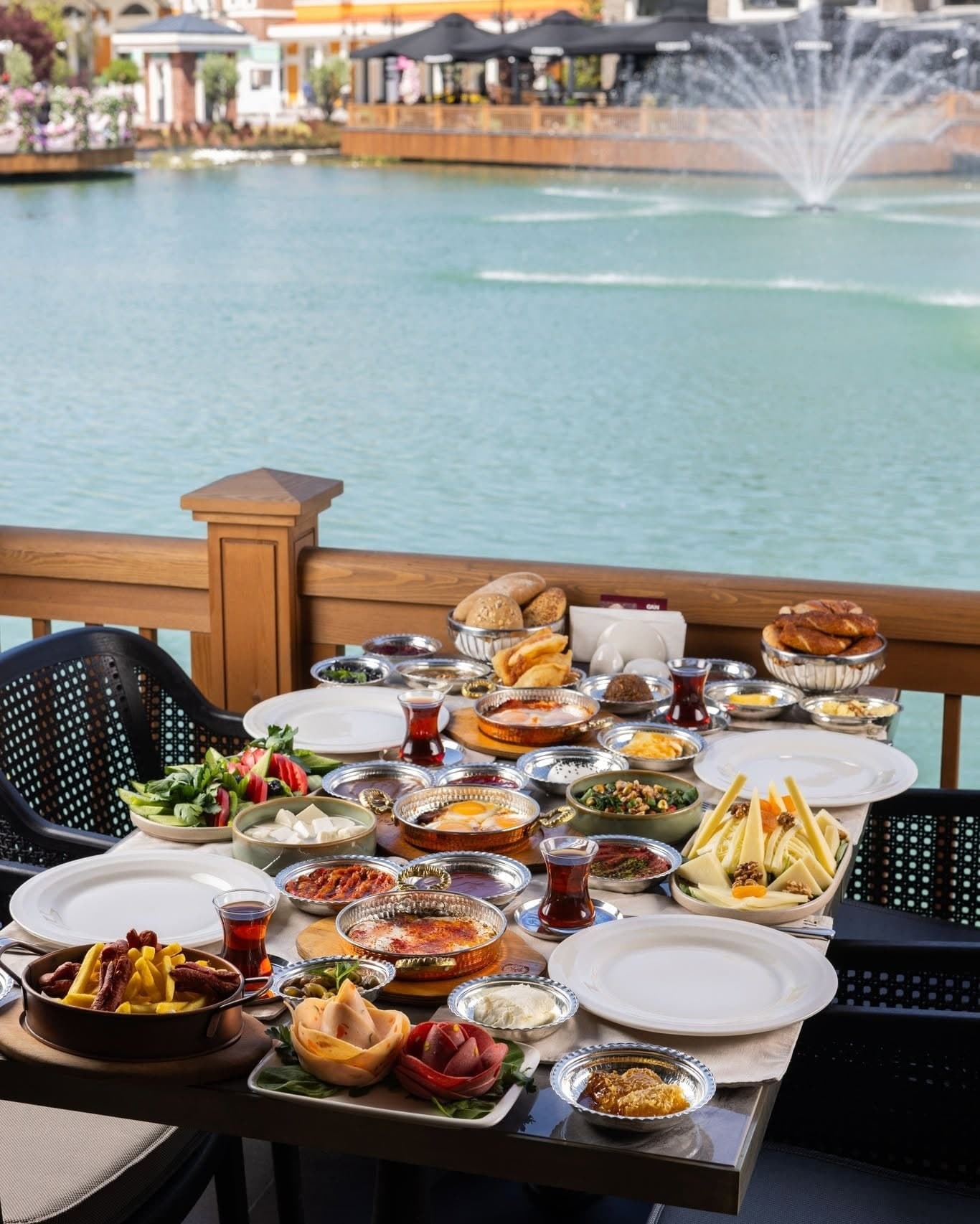 Develi Nişantaşı dining atmosphere