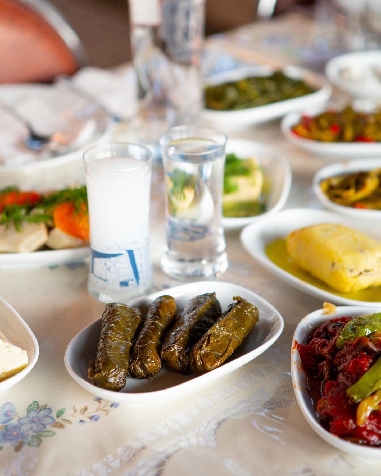 Kur Masayı Madam Despina gallery photo 4