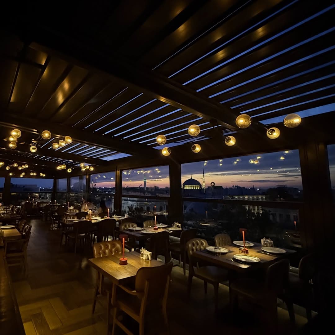 Loti Roof Lounge & Bistro — Sultanahmet, İstanbul