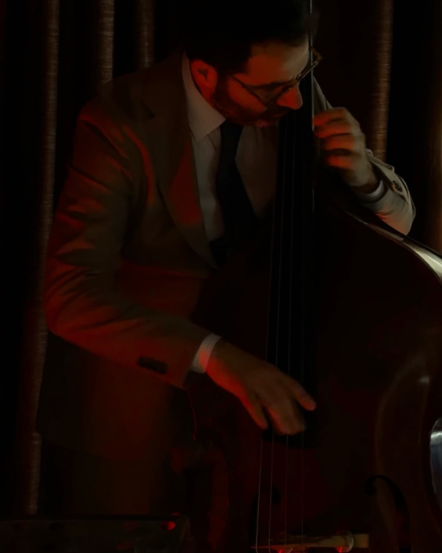 Sazzou Jazz Bar dining atmosphere