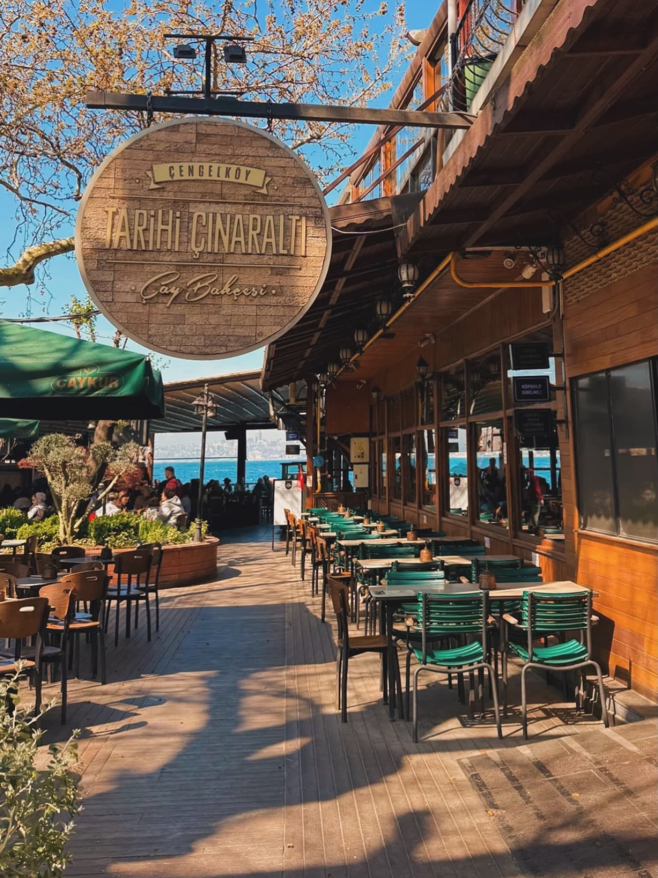 Tarihi Çınaraltı — Çengelköy, İstanbul