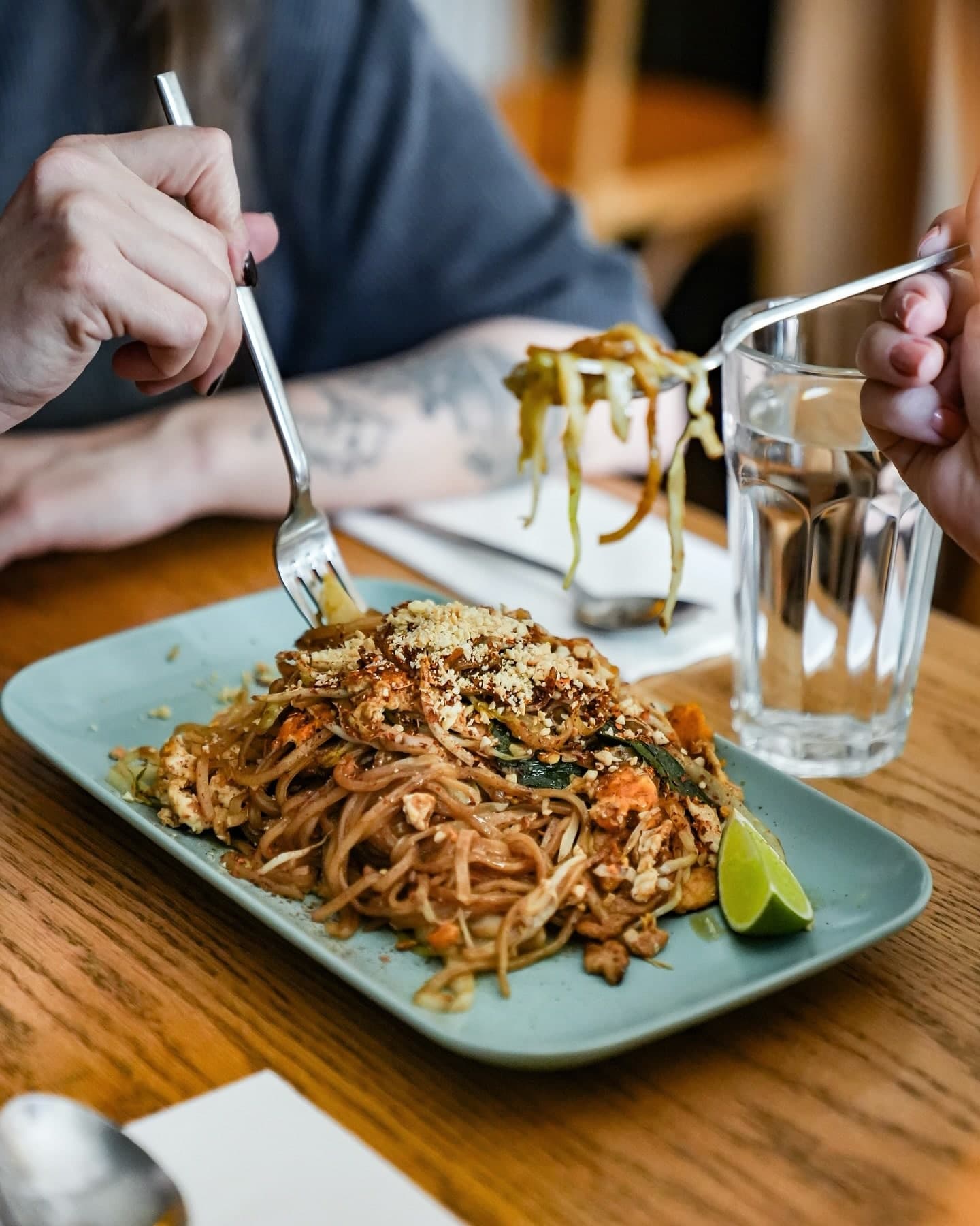 Az Çok Thai dining atmosphere