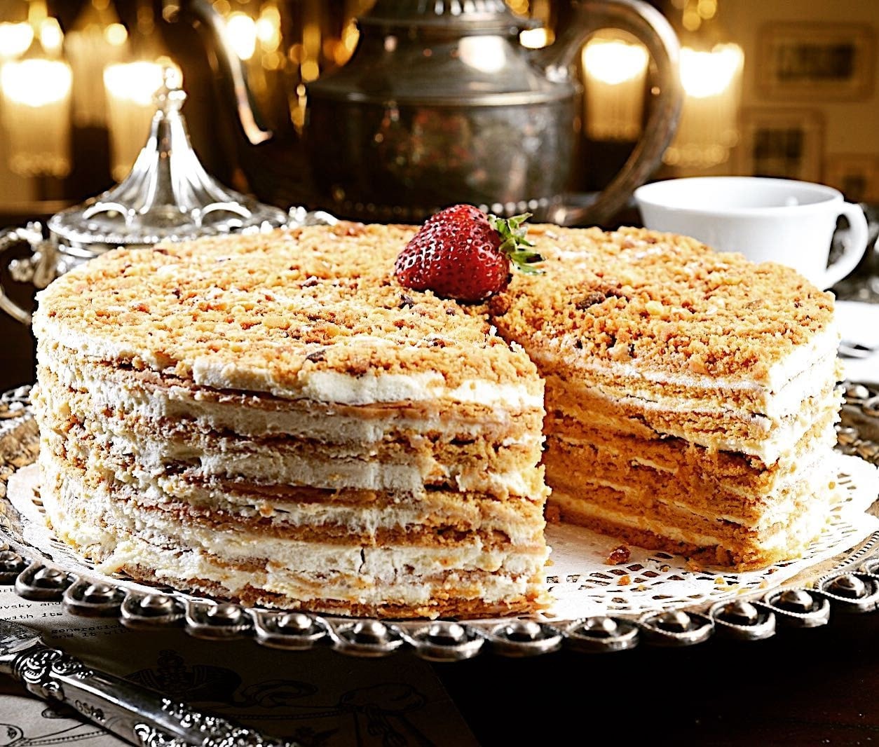 1924 Istanbul: a signature dish presentation