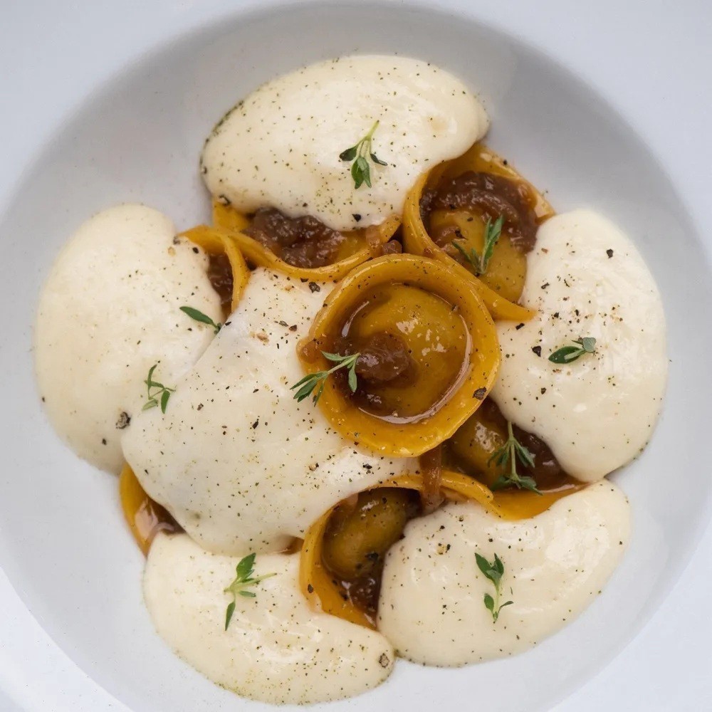 The dining atmosphere at Aida Vino e Cucina