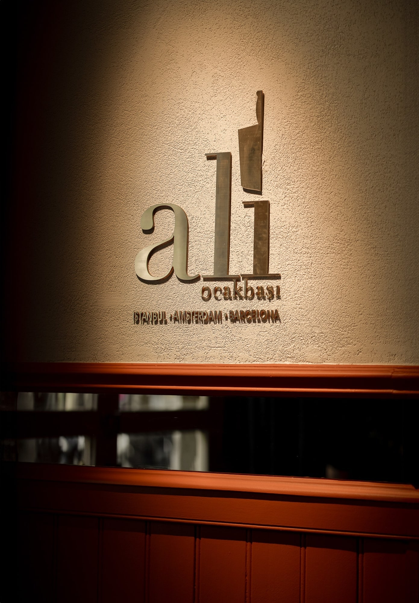 Food and atmosphere at Ali Ocakbaşı