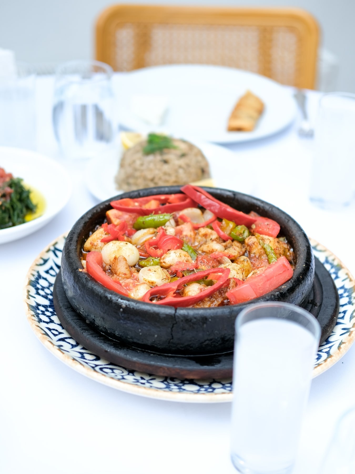 Balıkçı Sabahattin: a plate ready for service