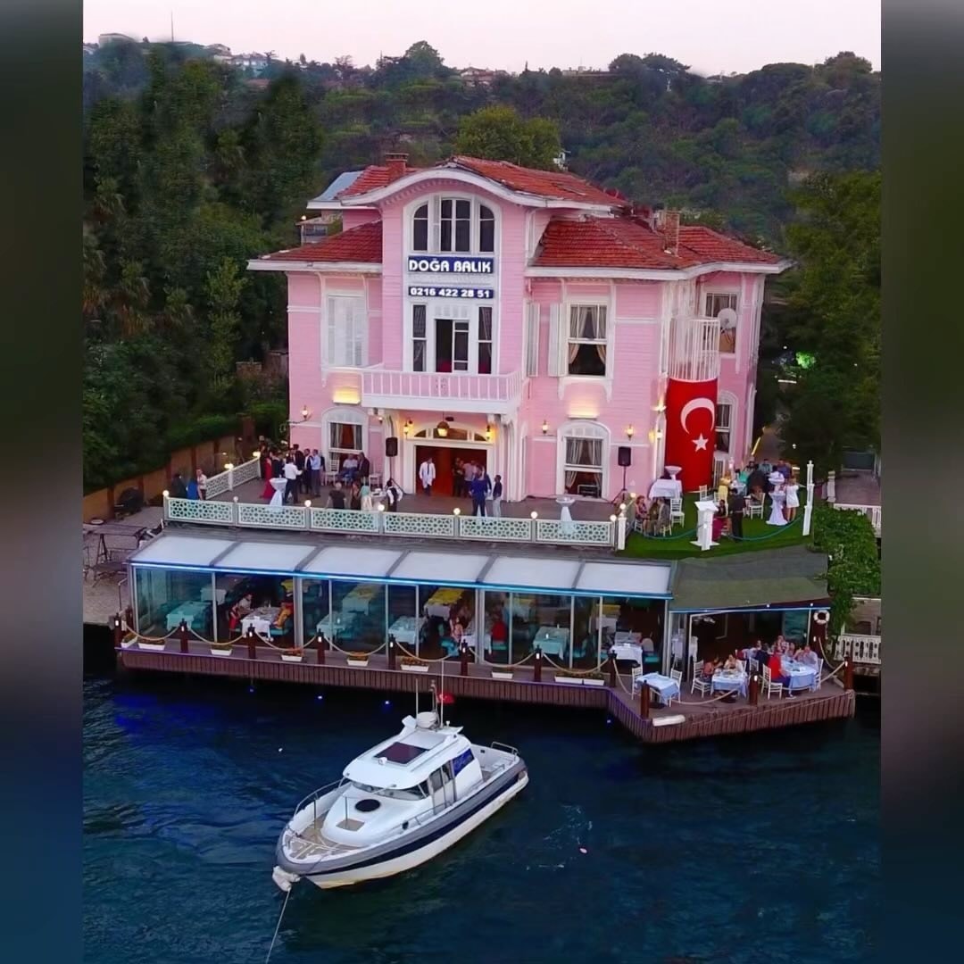 Beylerbeyi Doğa Balık: the waterside atmosphere