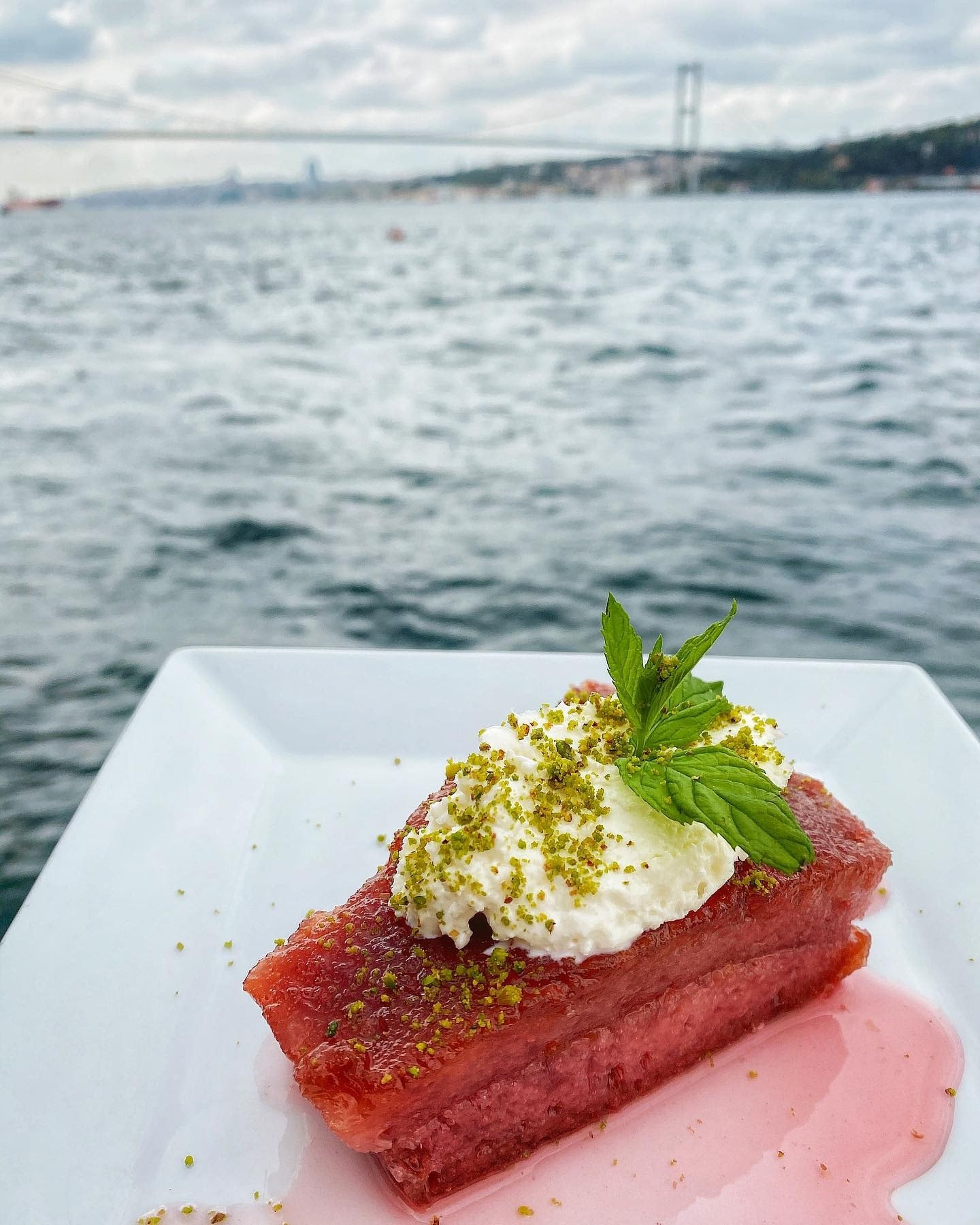 Beylerbeyi Doğa Balık: a sharing table