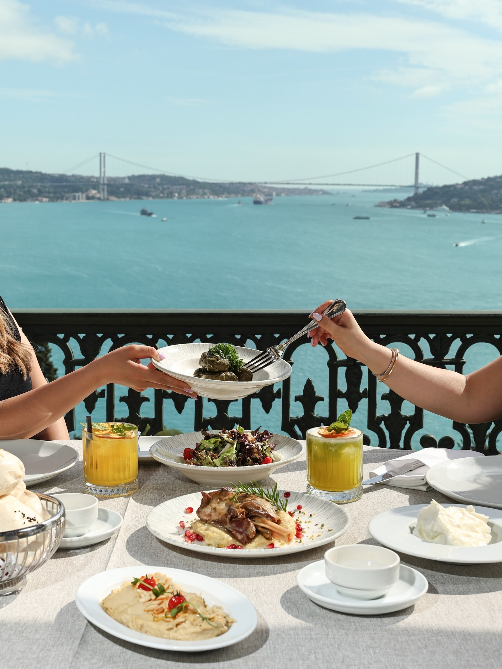 Borsa Kandilli restoranının iç mekânı ve atmosferi