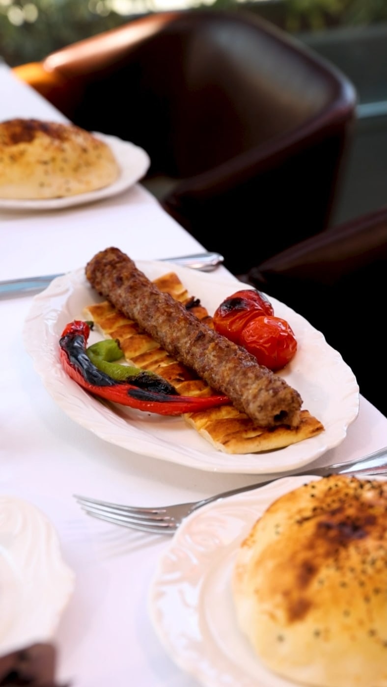 Çıra Ocakbaşı mutfağından özenle hazırlanmış bir lezzet