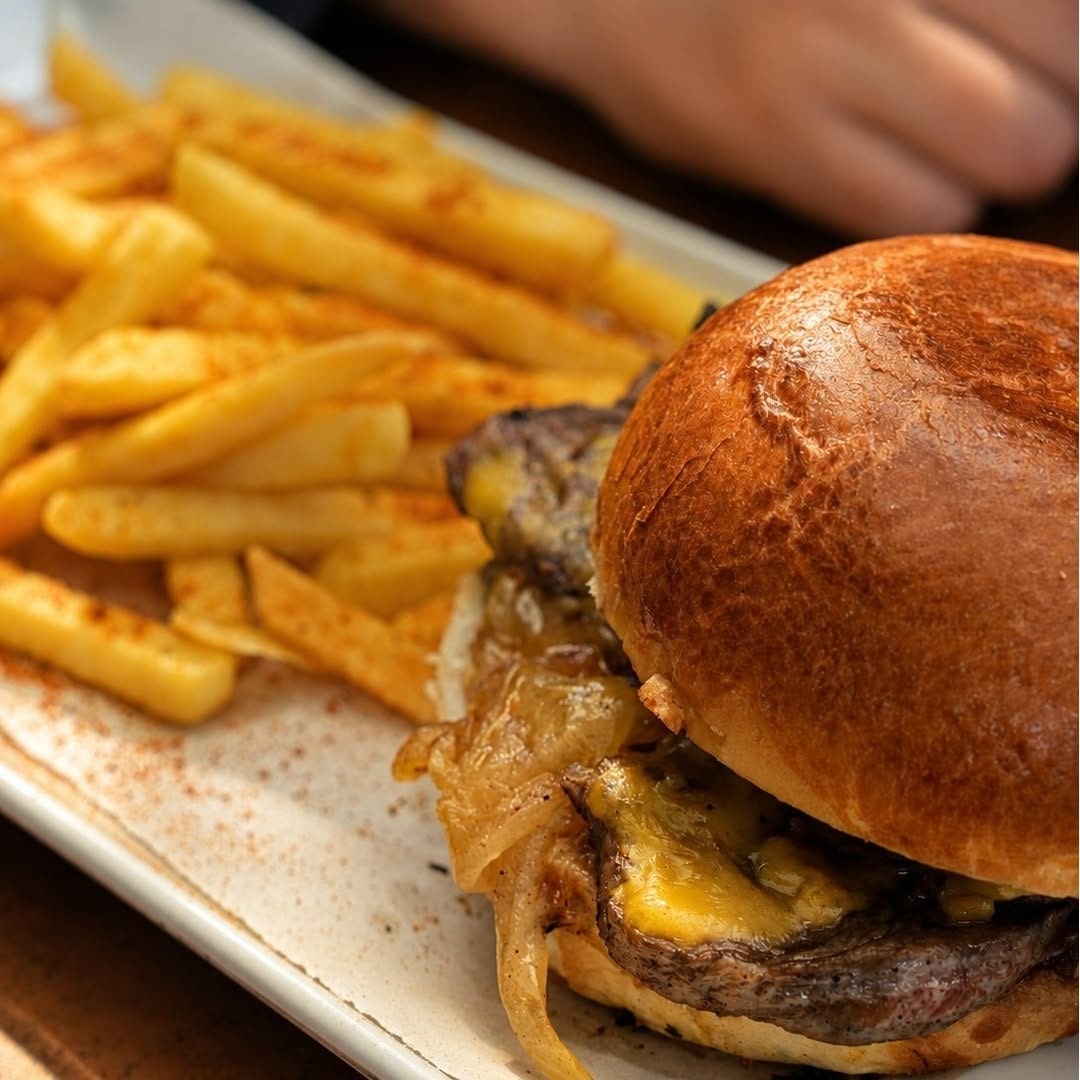 Food and atmosphere at Emek Kafe