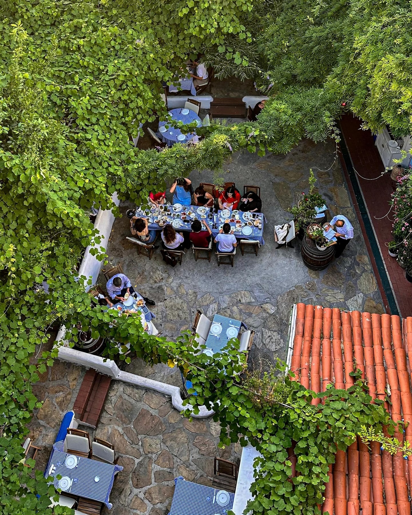 Giritli: the dining area with a view