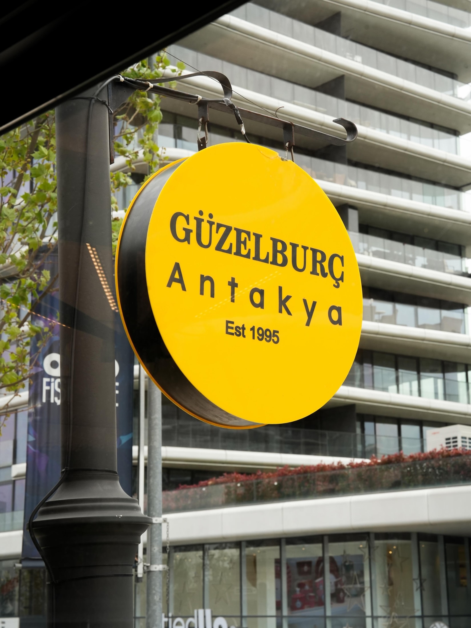 Interior and atmosphere at Güzelburç Antakya