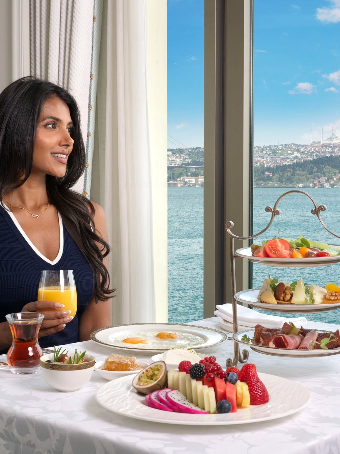 Ist Too, Shangri-La – editoryal seçki 2