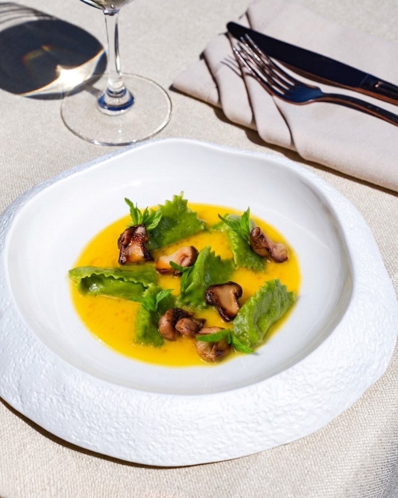 Izaka Terrace Restaurant, Gümüşsuyu – editorial selection 13