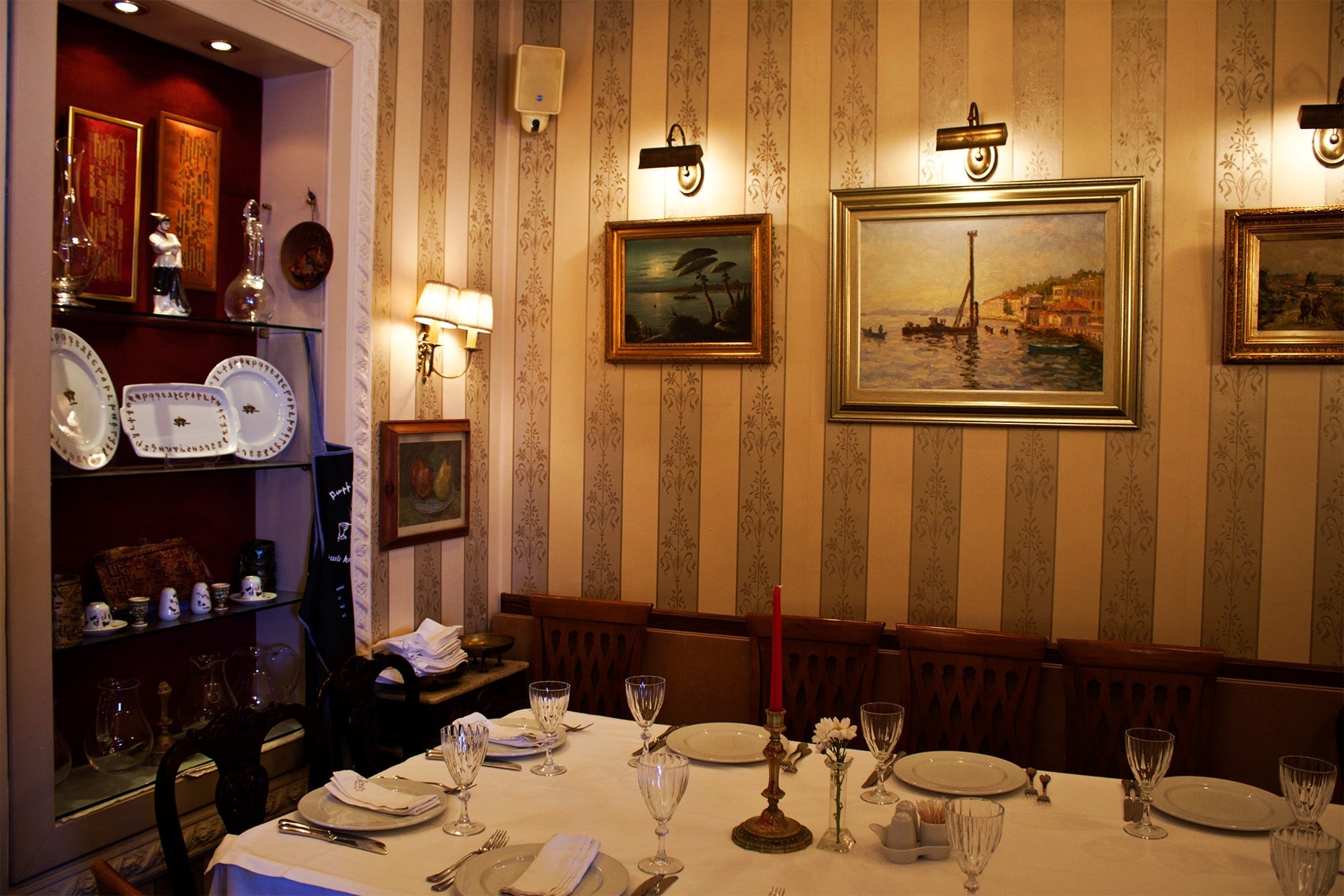 Interior and atmosphere at Jash İstanbul