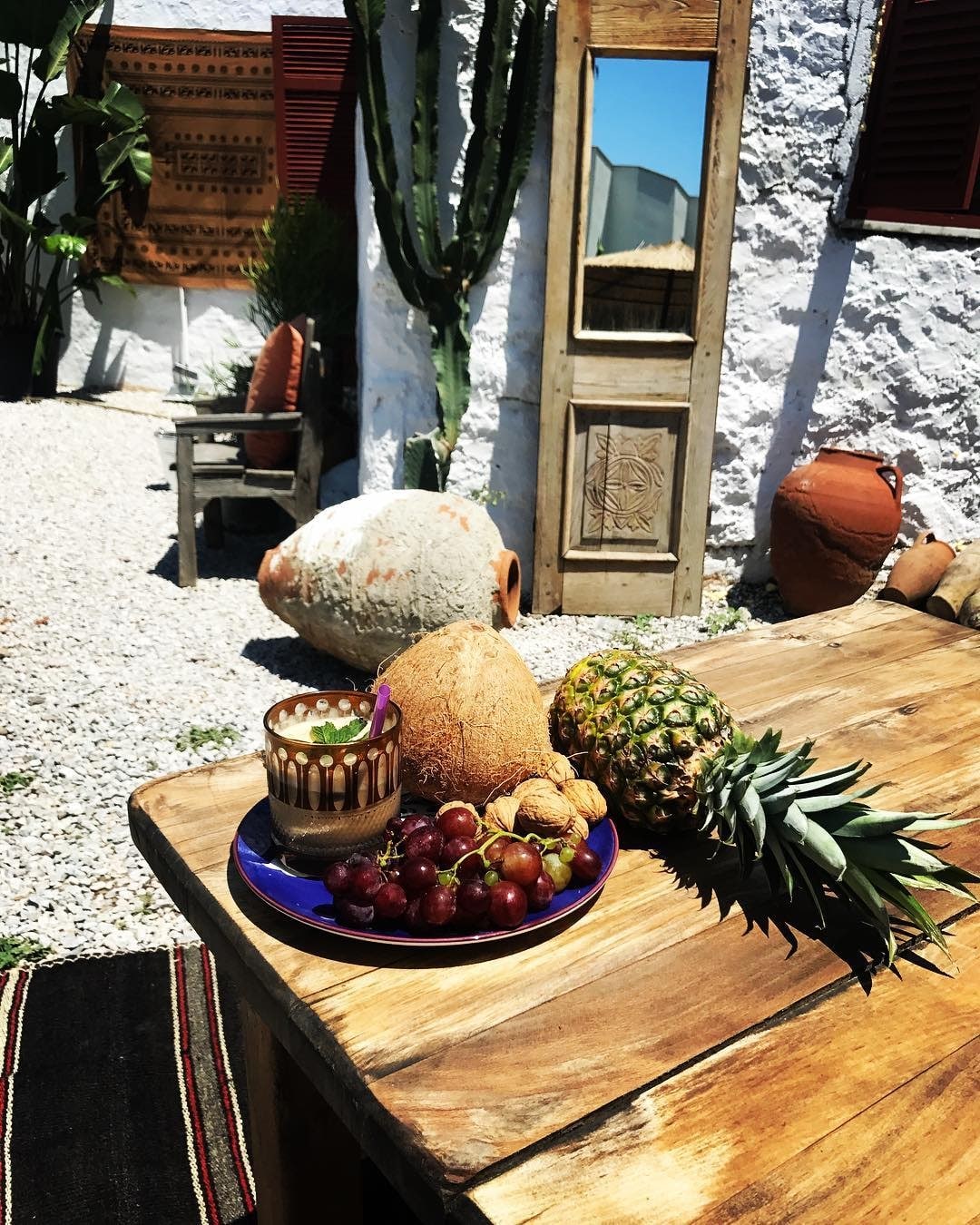 Kavanoz, Arnavutköy mekânından bir kare