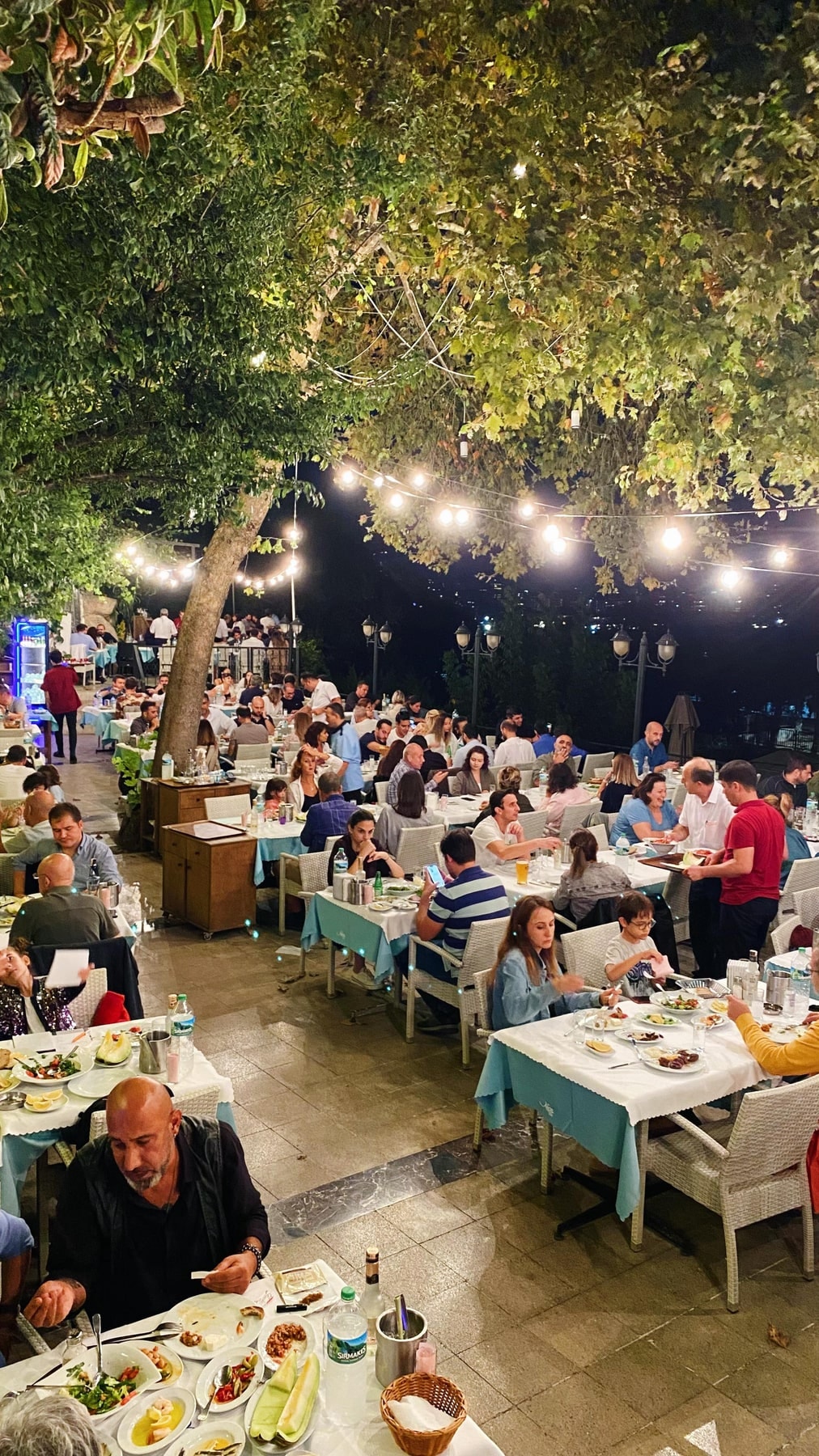 Koço'nun Moda'daki bahçe salonu