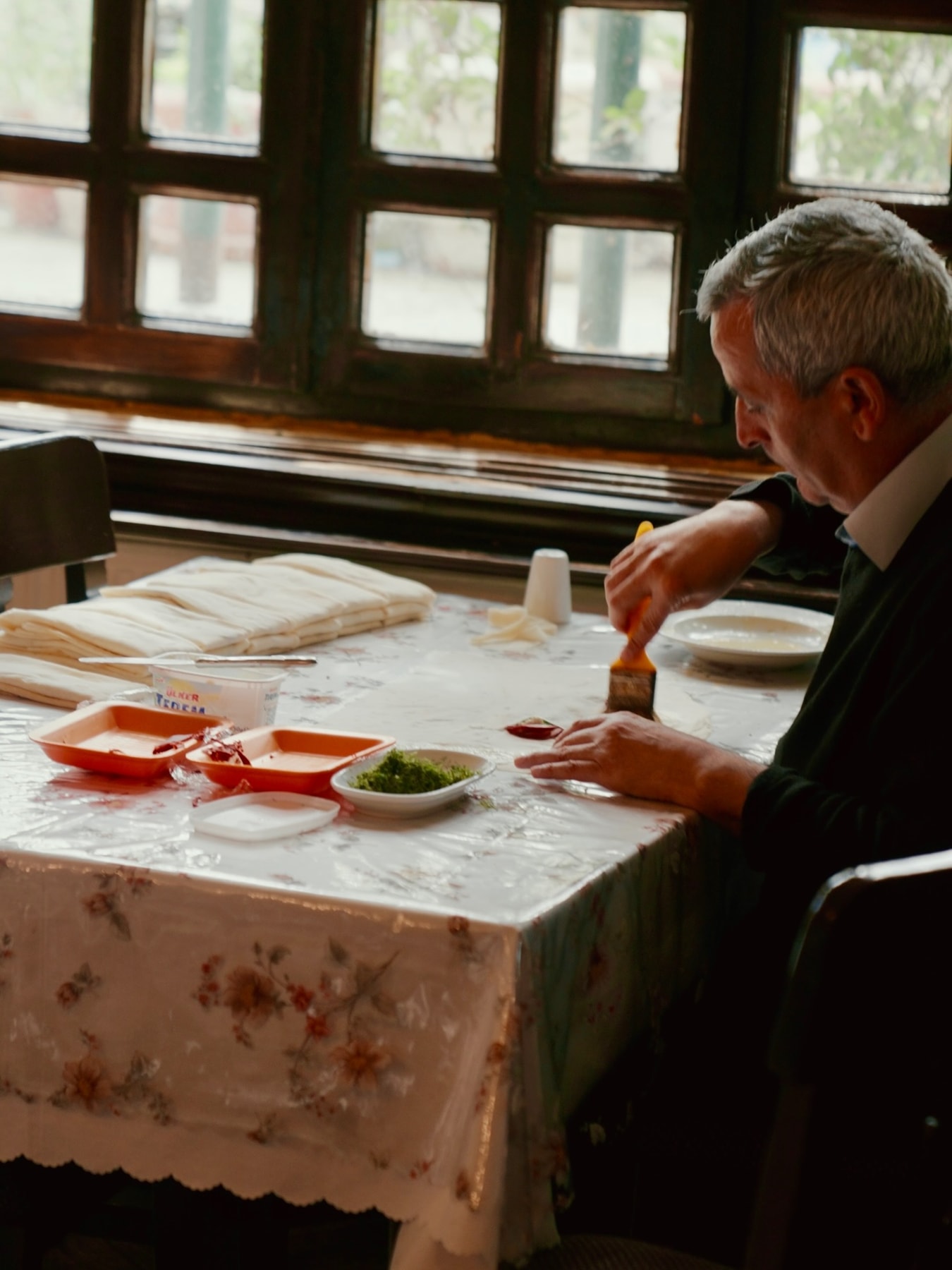 Kur Masayı Madam Despina – editorial selection 13