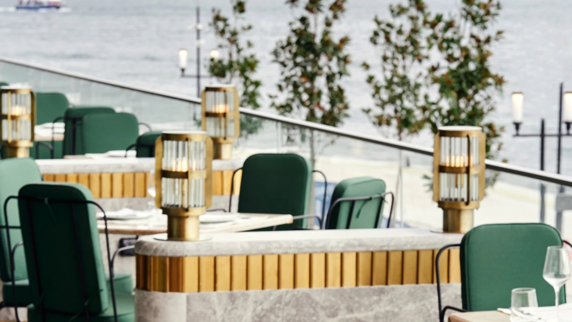 Interior and atmosphere at Liman İstanbul