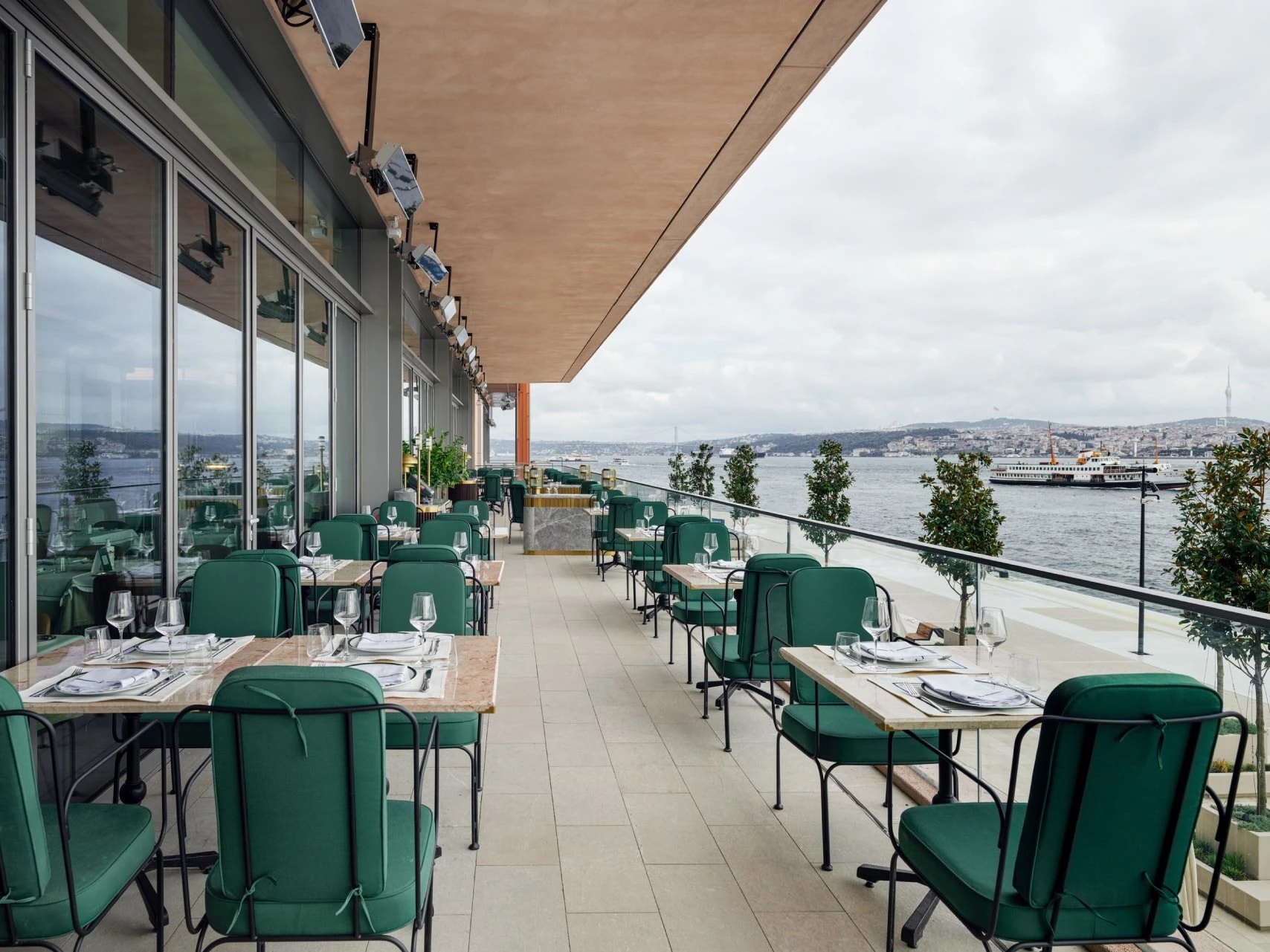 Interior and atmosphere at Liman İstanbul