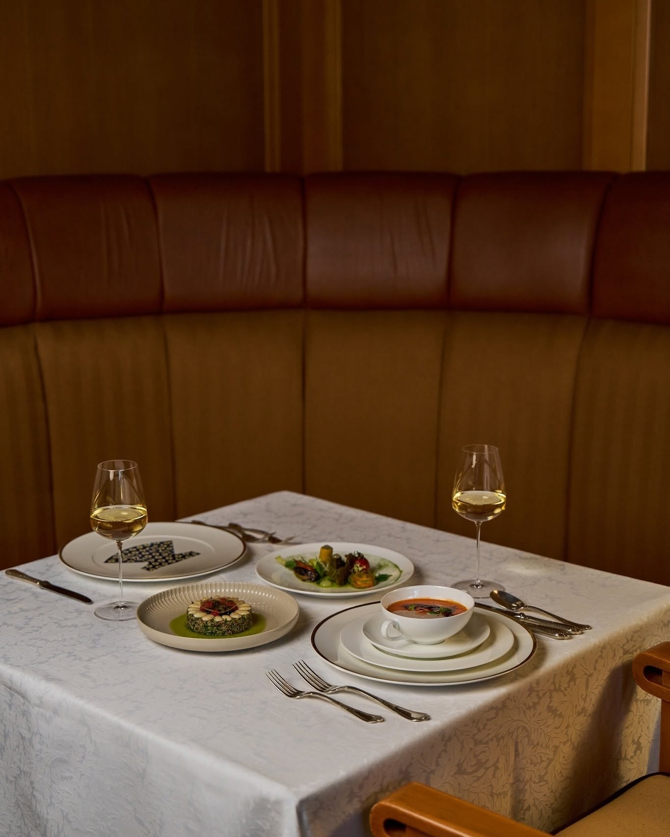 Interior and atmosphere at Lokanta by Divan