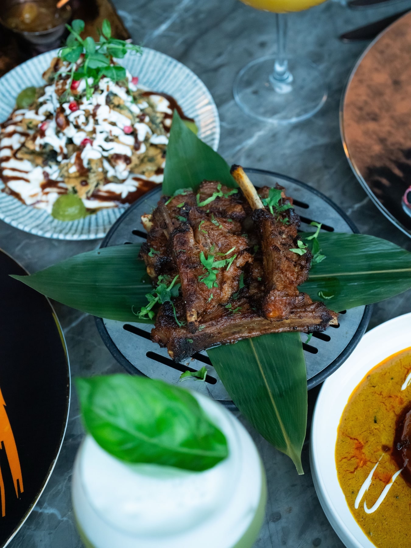 Madhu's Istanbul: a sharing table