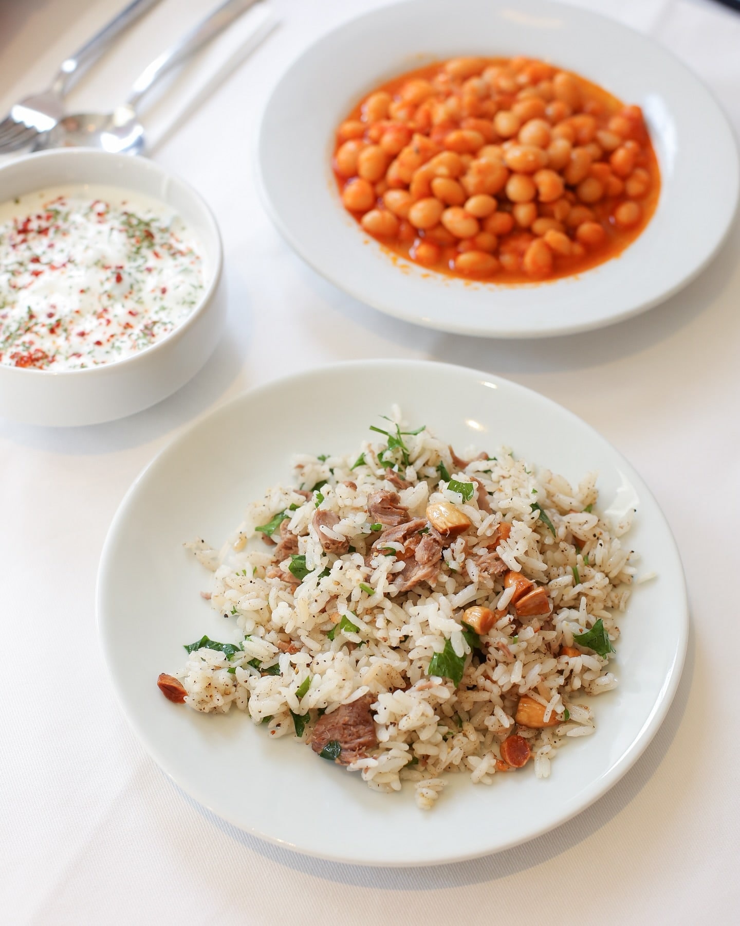 Mahir Lokantası: a hot plate from the kitchen