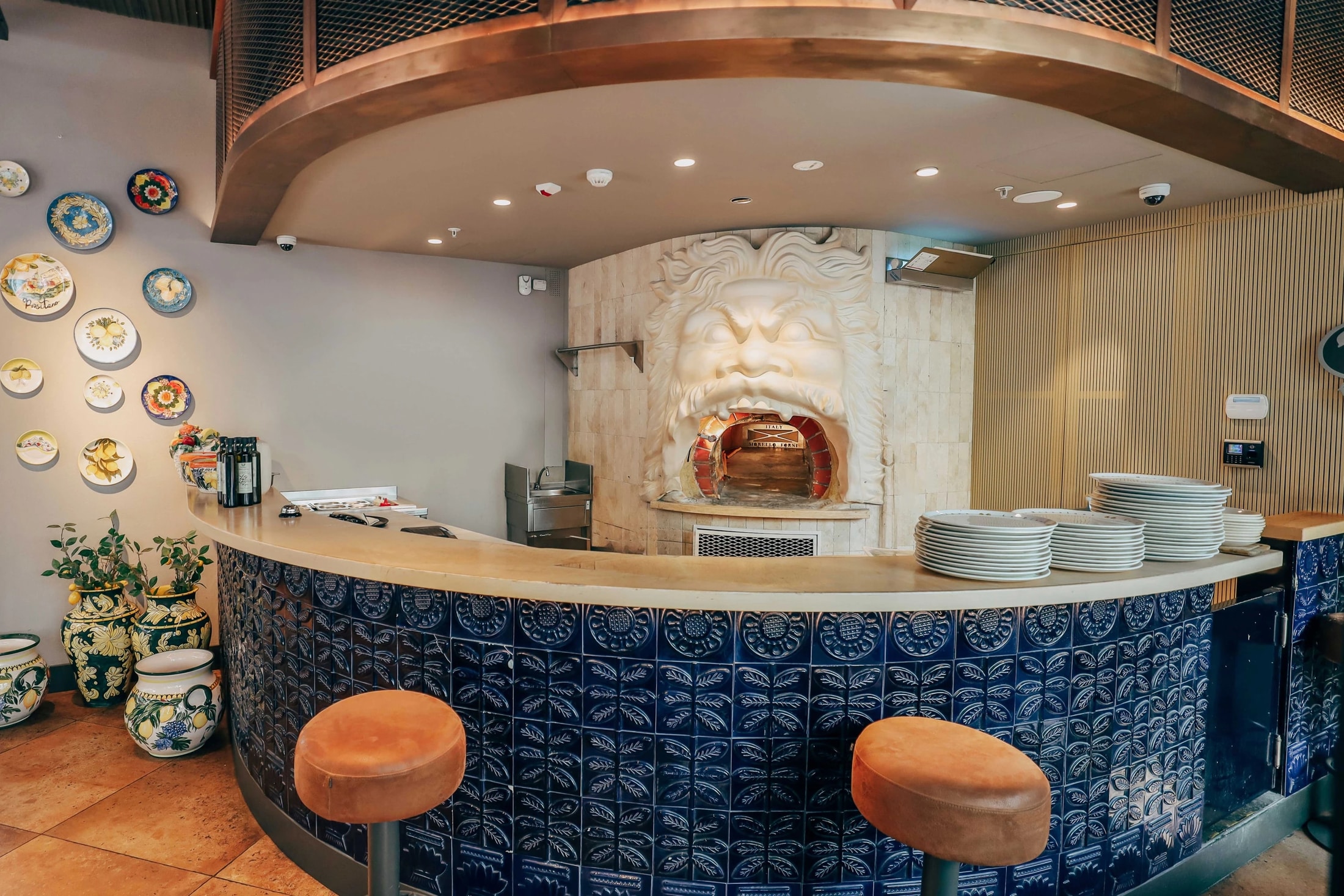Interior and atmosphere at Mezzaluna Galataport