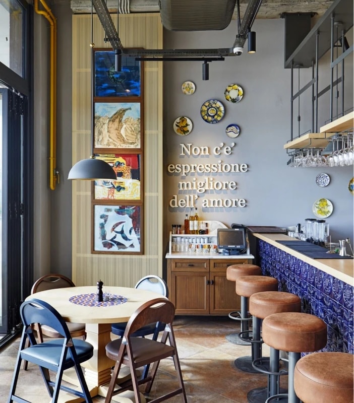 Interior and atmosphere at Mezzaluna Galataport