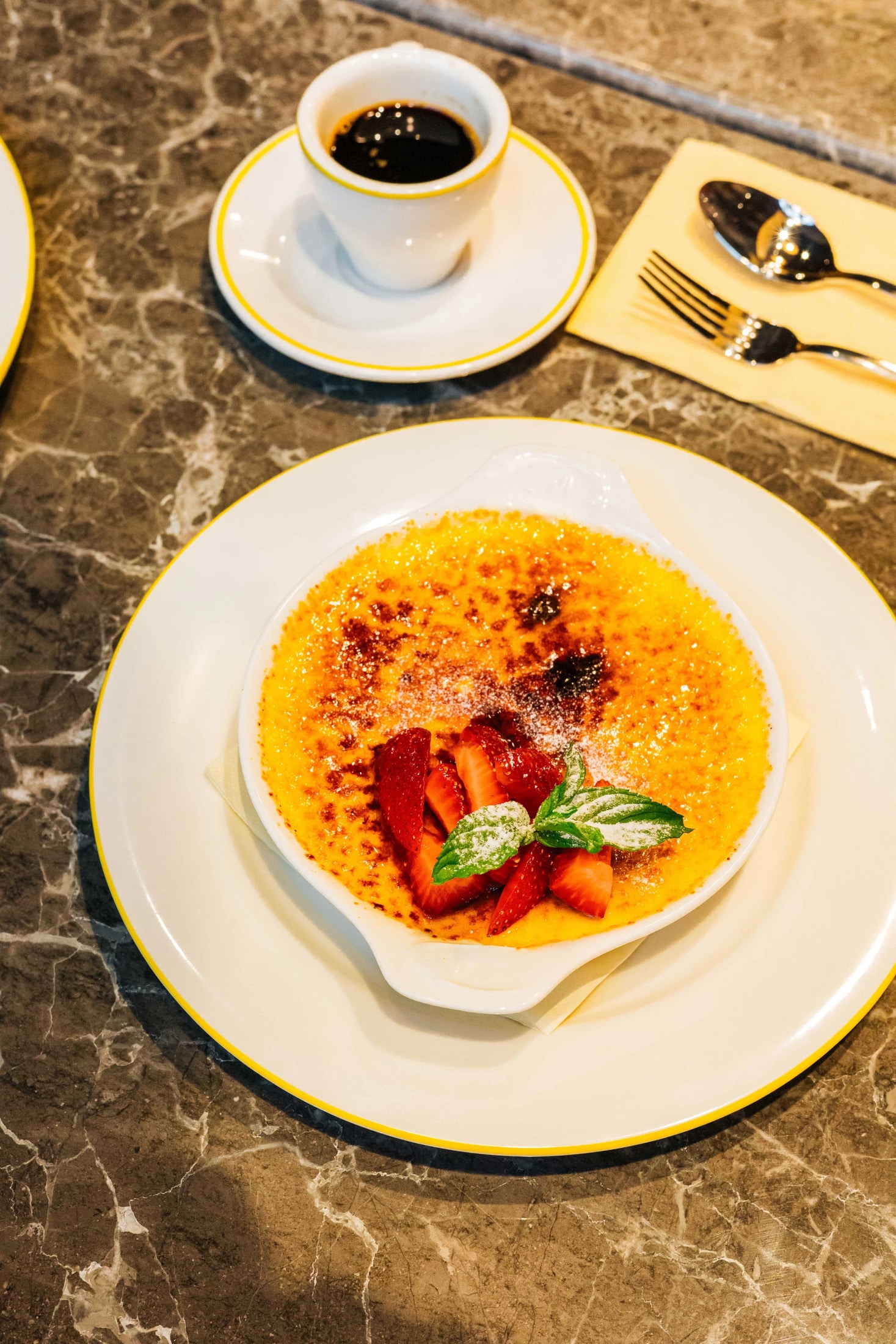 A carefully presented dish from Mezzaluna Galataport