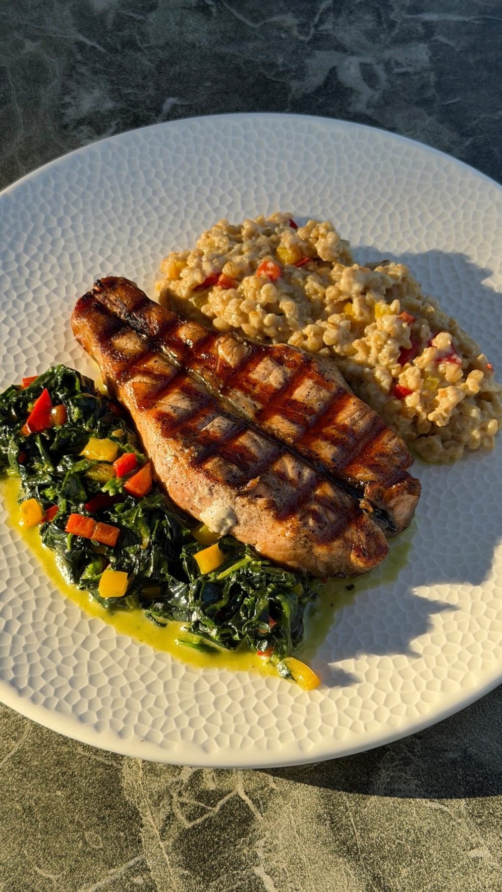 Mihrabat Korusu: a hot plate ready for service