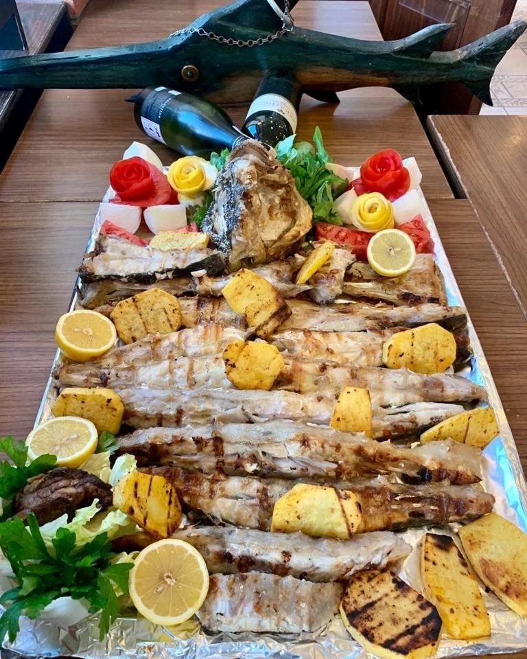 Milto Büyükada mutfağından özenli bir tabak sunumu