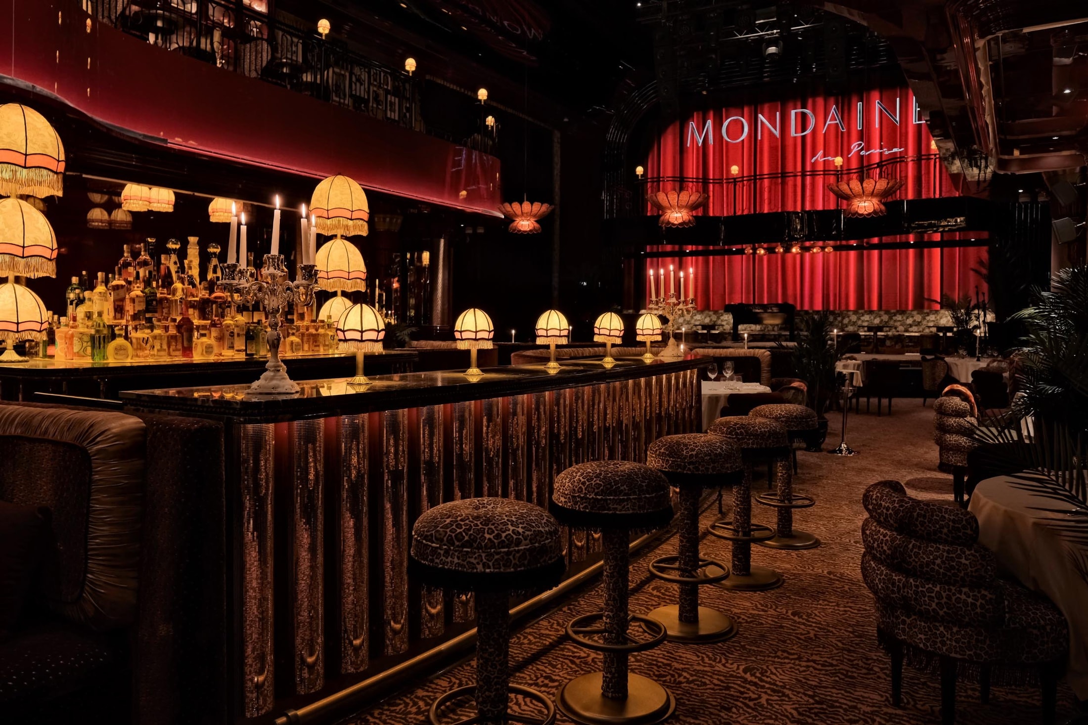 The illuminated bar and velvet seating at Mondaine de Pariso Istanbul