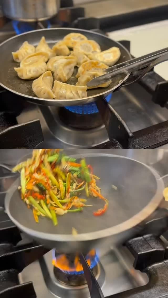 A view of Naomi Sushi Bar restaurant and its cuisine