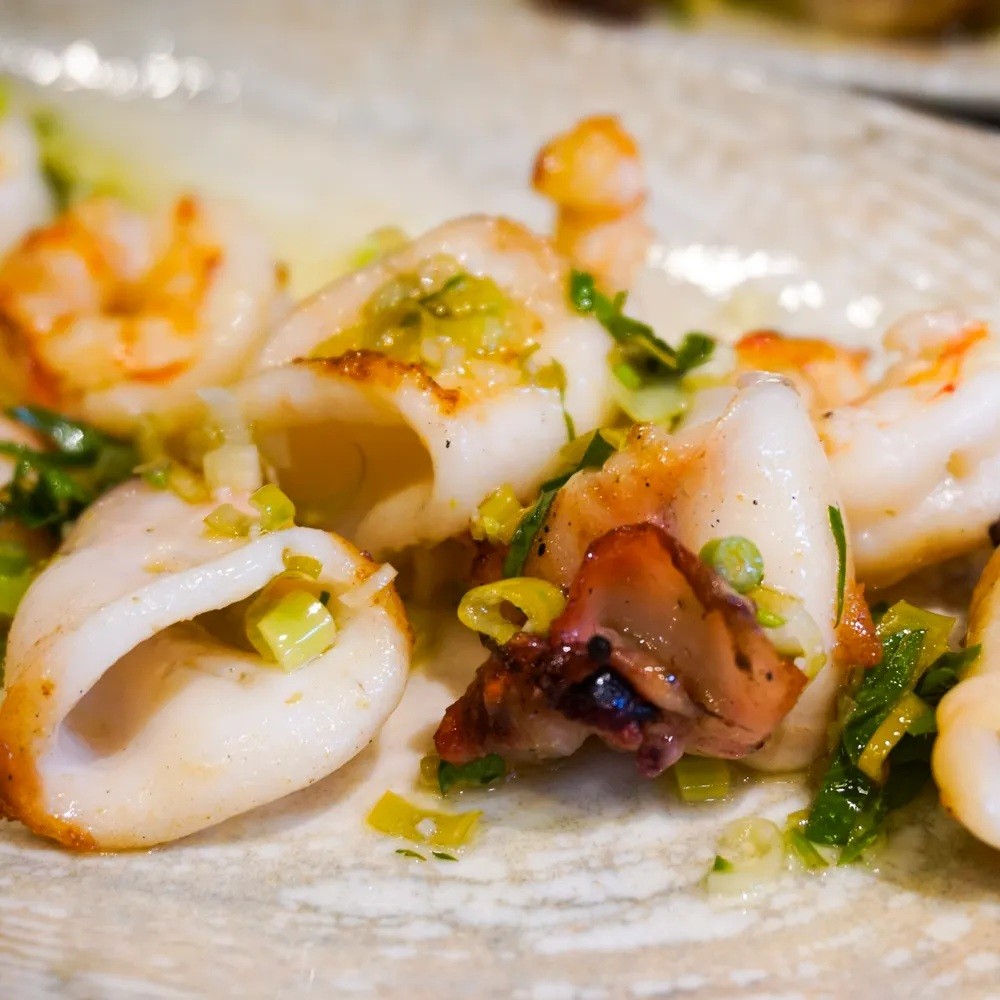 The dining atmosphere at Nazende Cadde