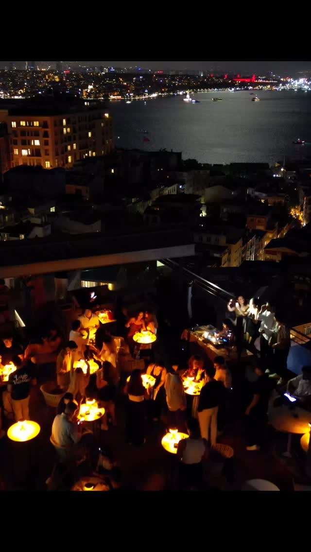 Nine Roof gallery photo 6
