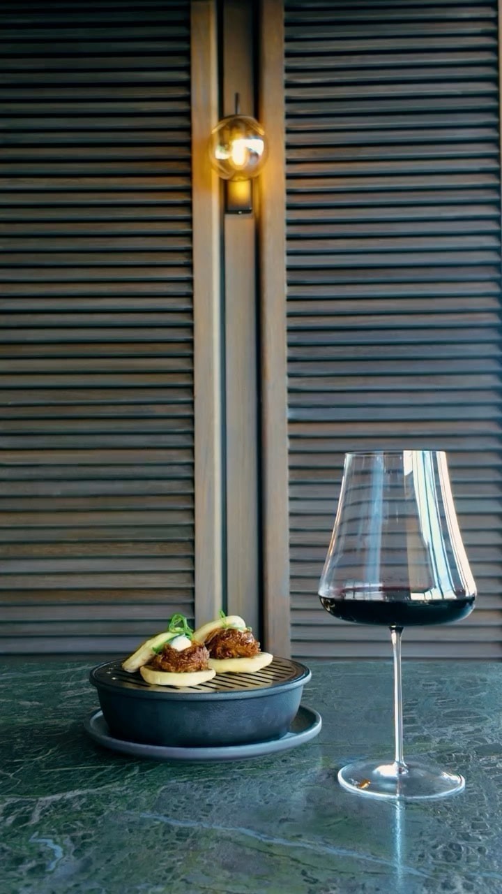 The dining atmosphere at Octo İstanbul