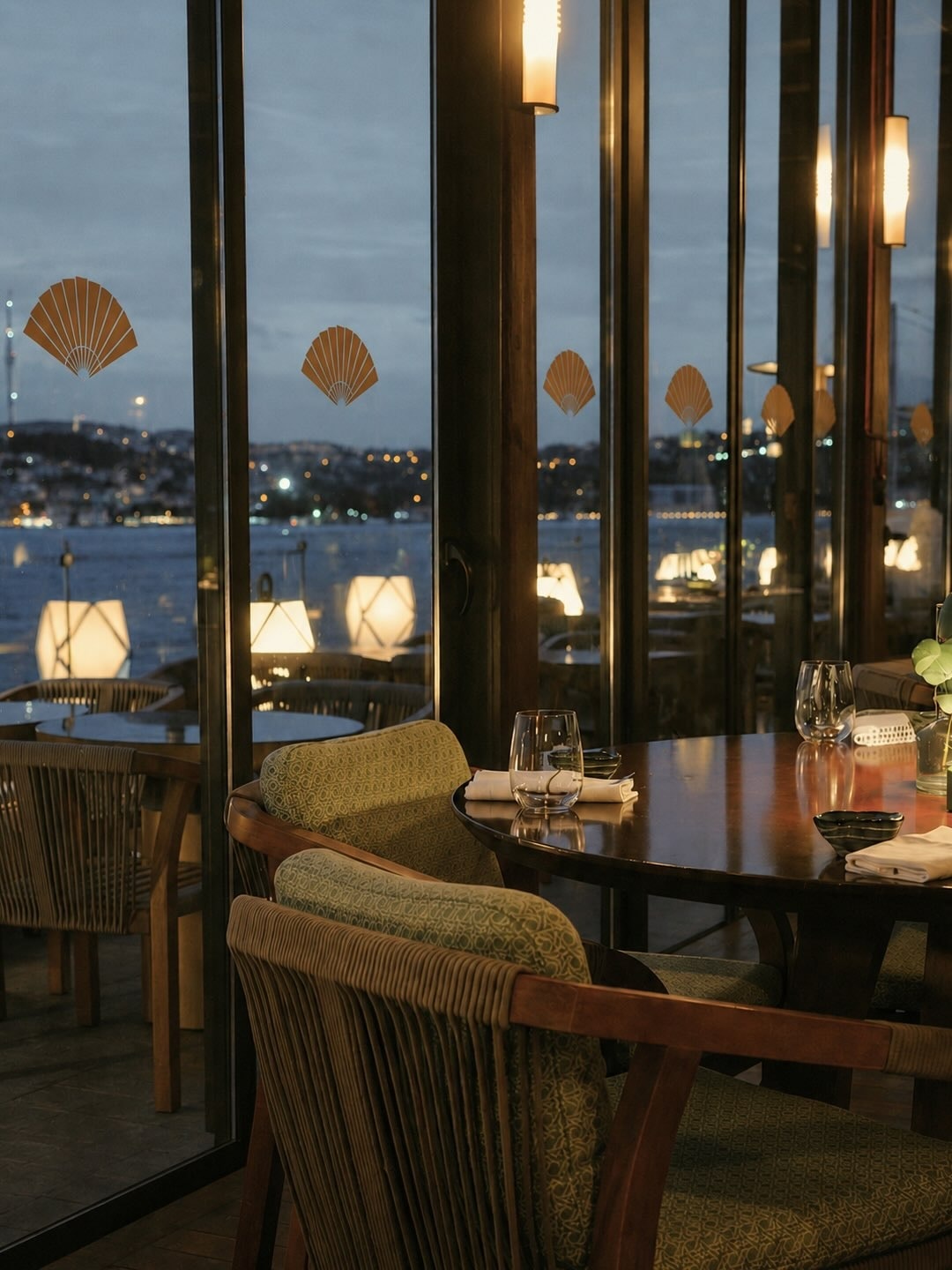 Interior and atmosphere at Olea Bar