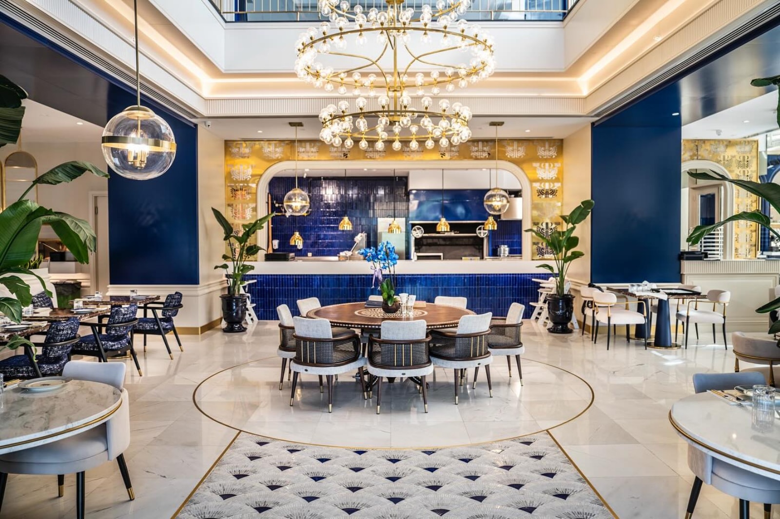 Interior and atmosphere at Palude İstanbul