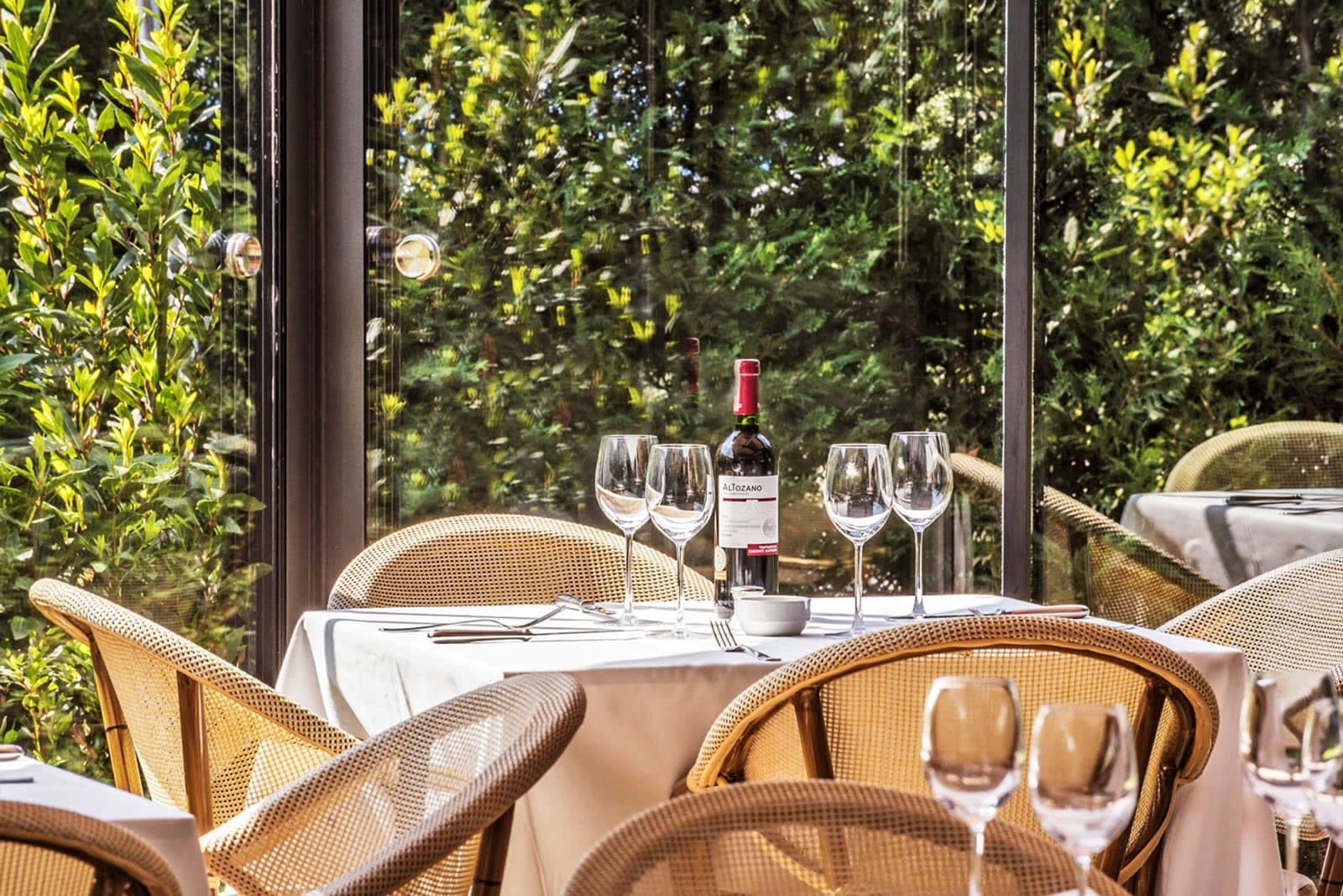 Paper Moon İstanbul restoranının iç mekânı ve atmosferi