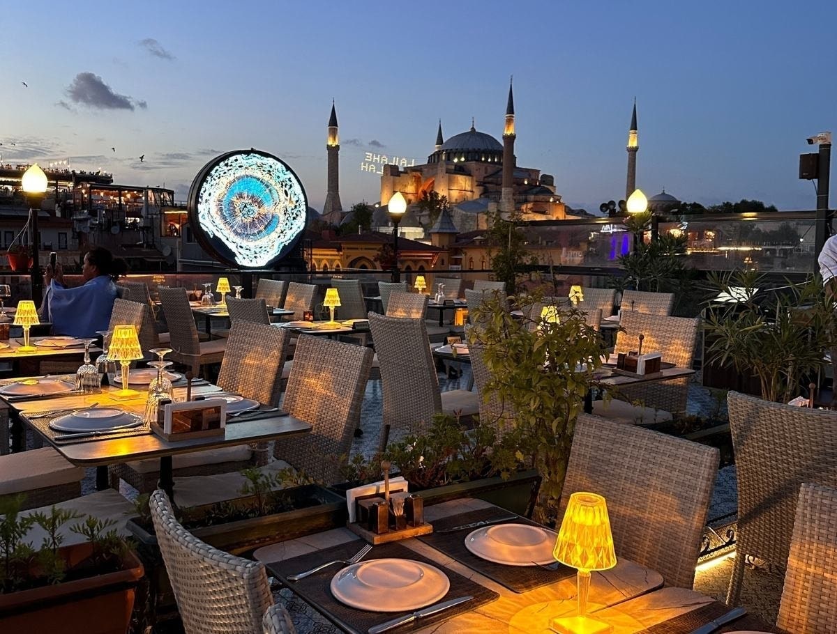 Food and atmosphere at Queb Rooftop