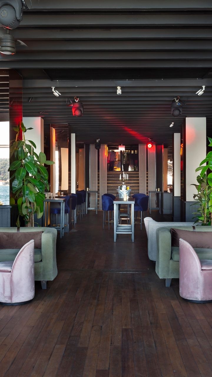 The dining atmosphere at Ruby