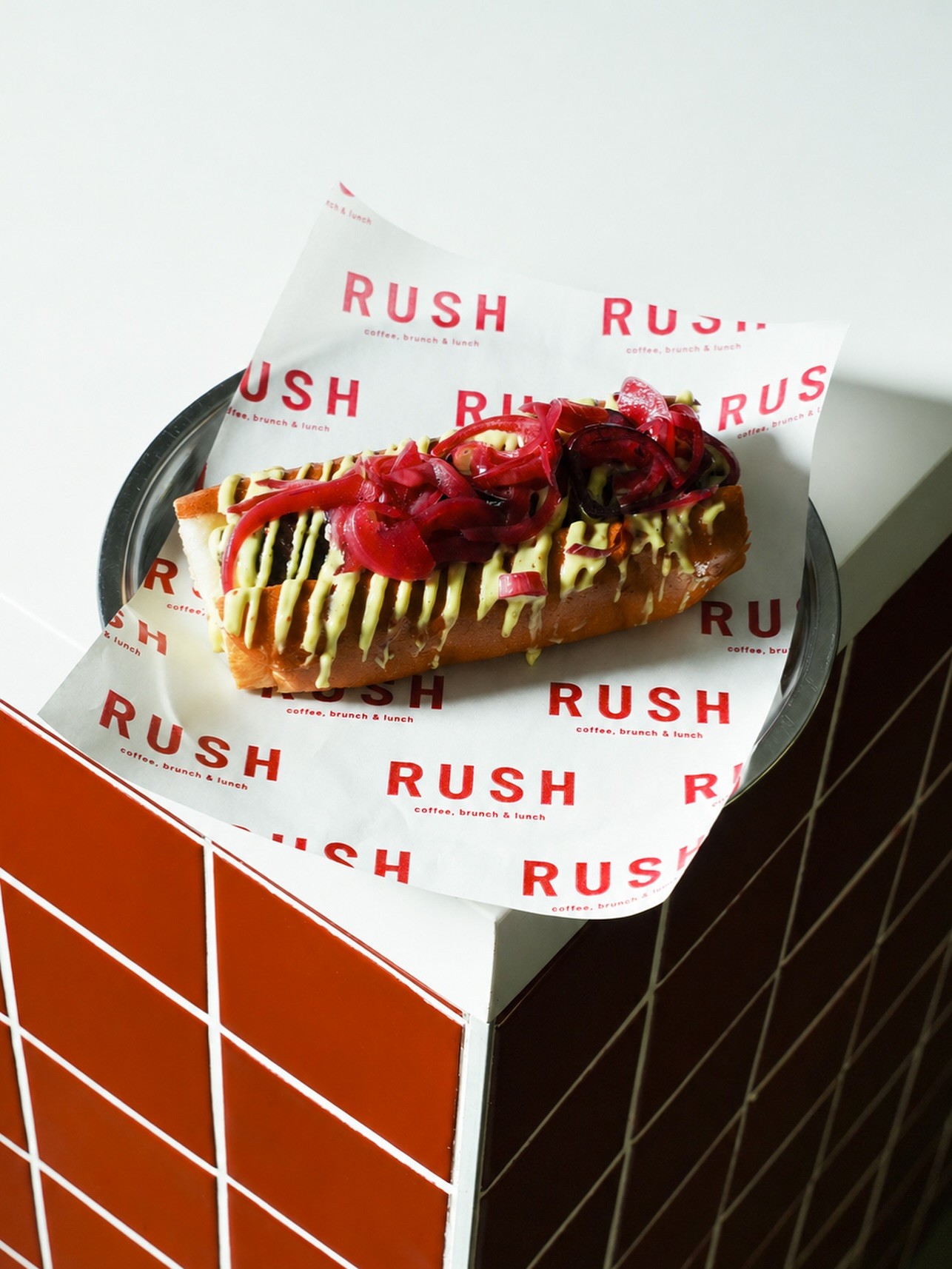 The dining atmosphere at Rush Suadiye