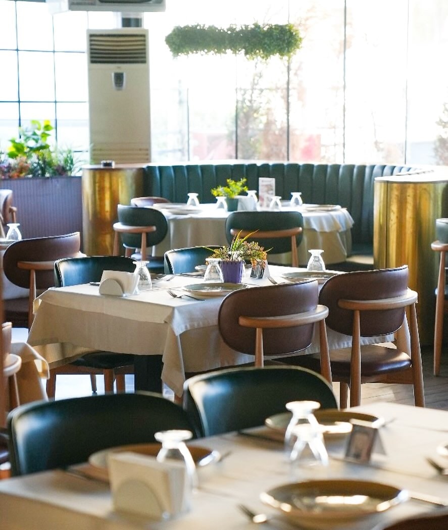 Interior and atmosphere at Sahan Kurtköy
