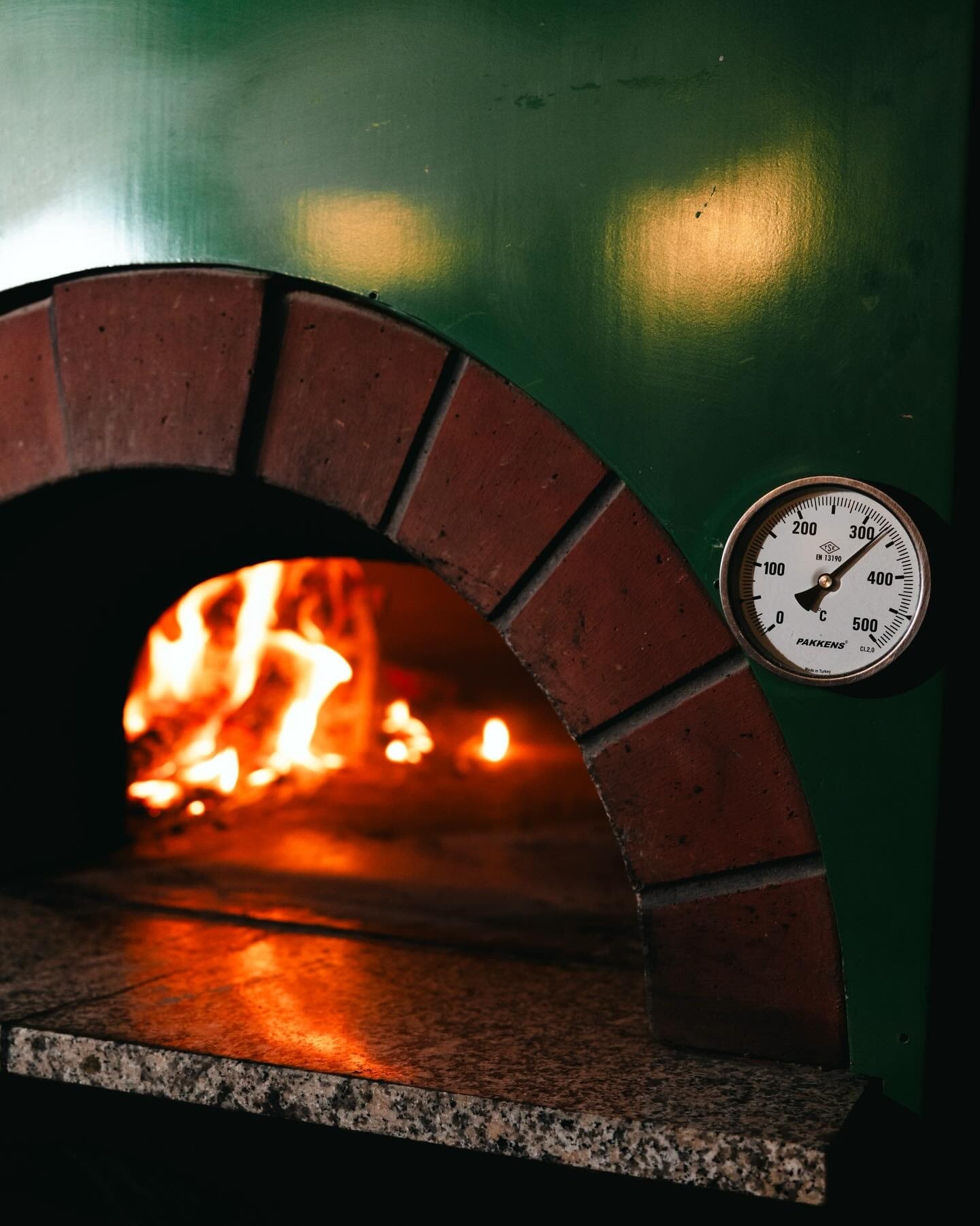 Scarpetta Istanbul: the daylight-filled dining room