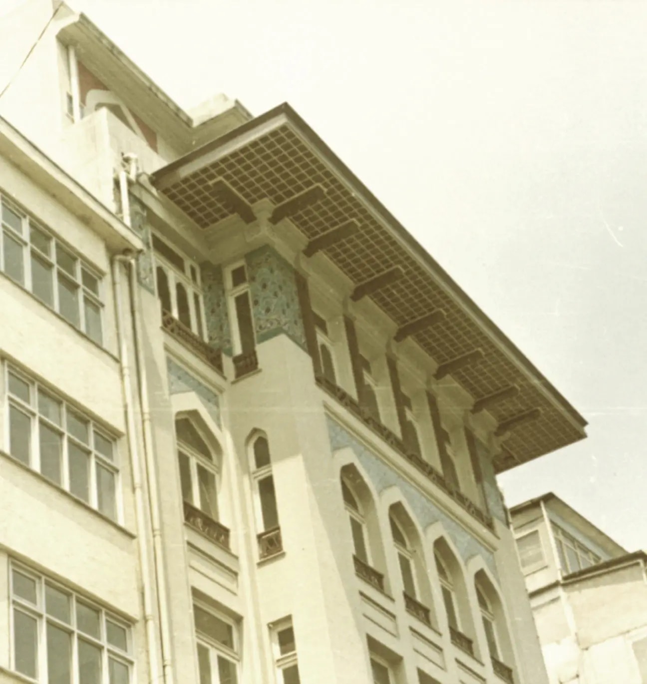 Sen'den Karaköy restoran atmosferi